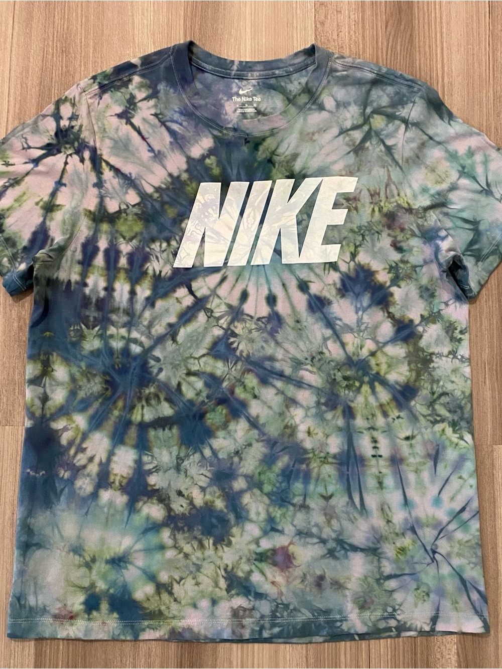 🔵NEW🟢 CUSTOM NIKE TIE DYE MEN’S TEE - Picture 2 of 8